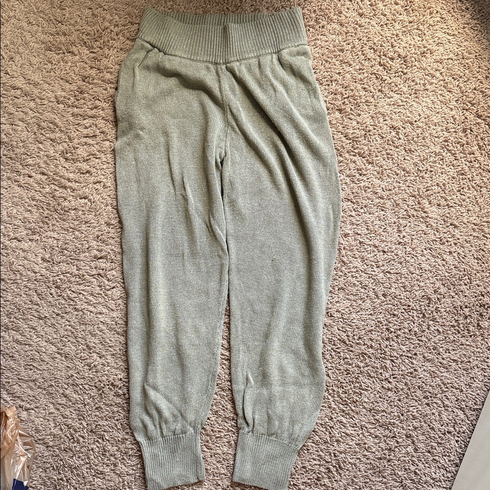 Zara women size S Sage Green sweater joggers